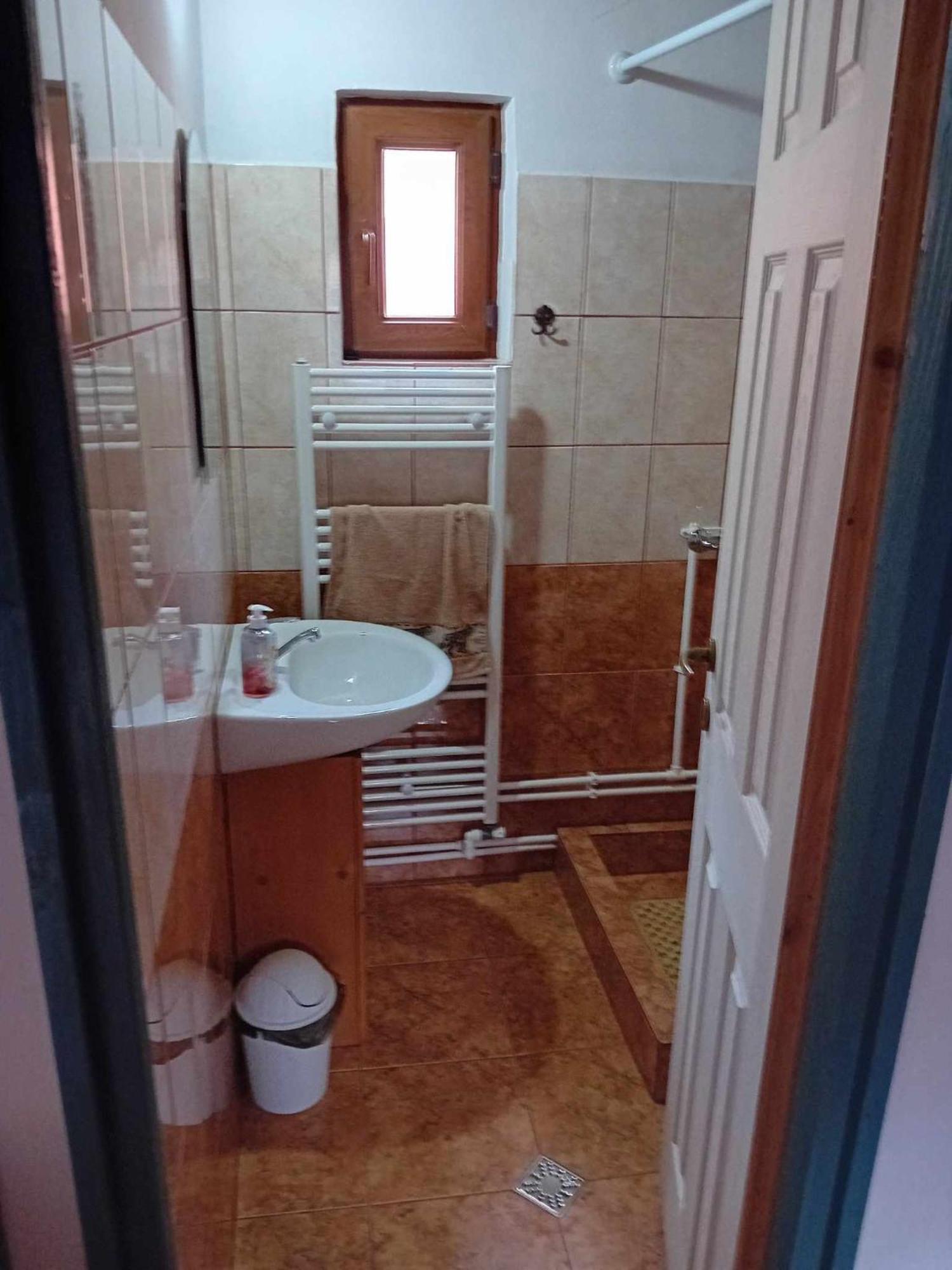 Biro Vendeghaz Hotel Sòvàrad Exterior foto